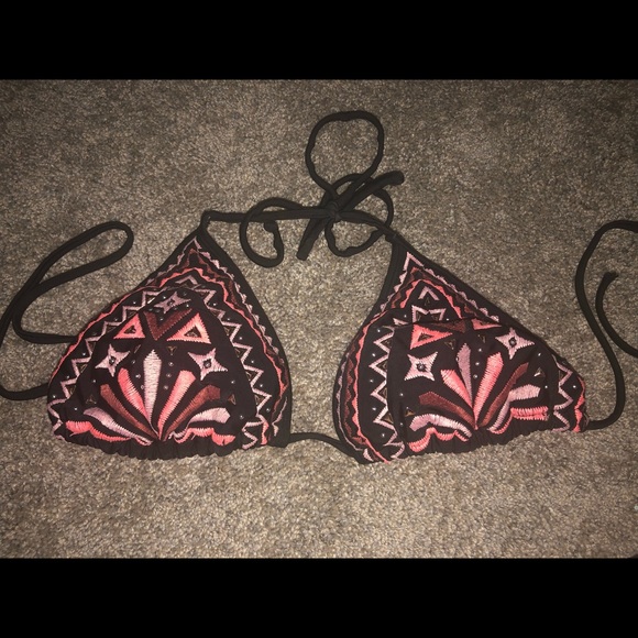 Xhilaration Other - Bikini top Aztec super pretty pattern